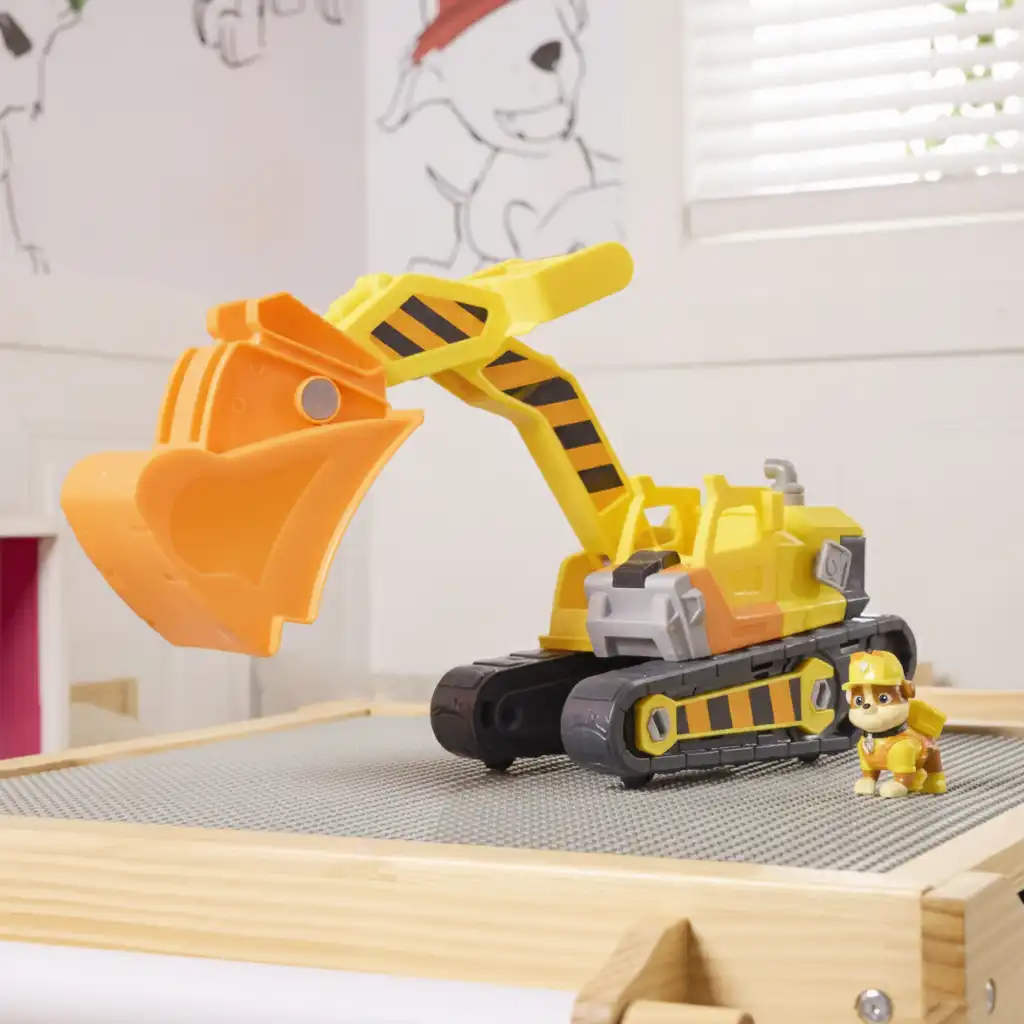 Détails précis et outils fonctionnels pour les petits constructeurs