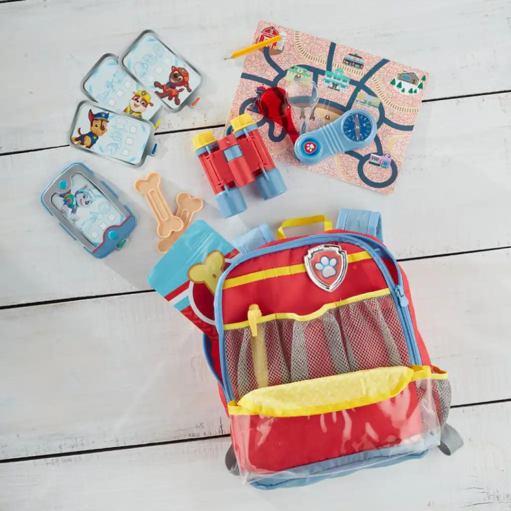 Jeu créatif de héros avec La Pat' Patrouille.
