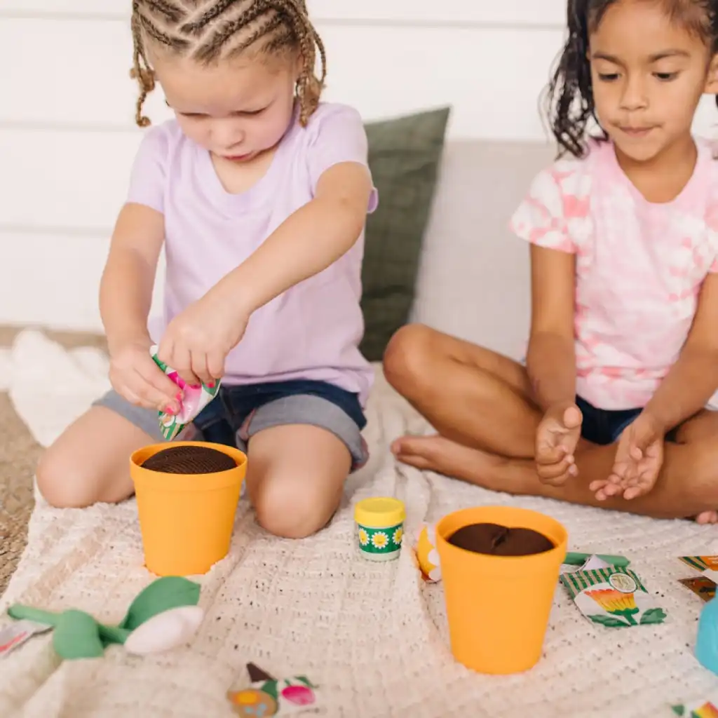 Soutien à l'imagination Enfantin à travers un jeu créatif de jardinage.